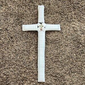 White and Gold Art Cross Wall Decor